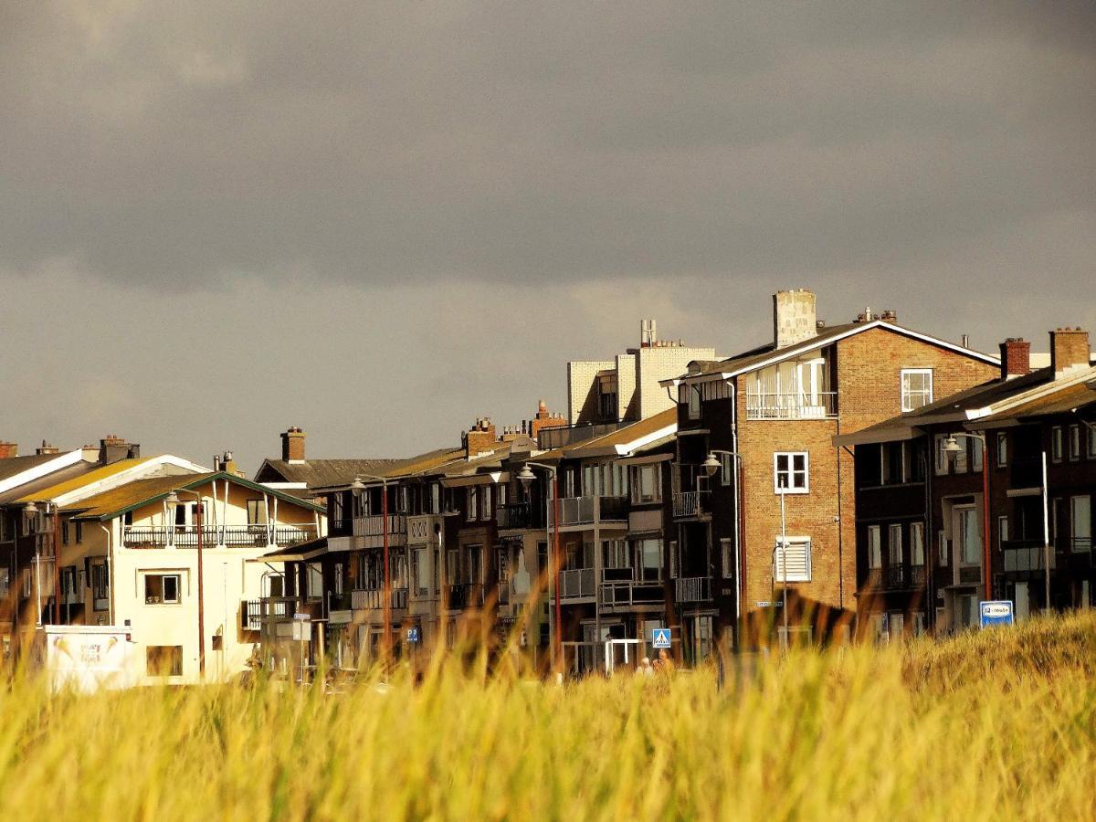 Beachhouse Anna, 1 Minute Walk To The Beach And Centre Of Katwijk, Free Private Parking Next To The House ! Katwijk aan Zee Exteriör bild